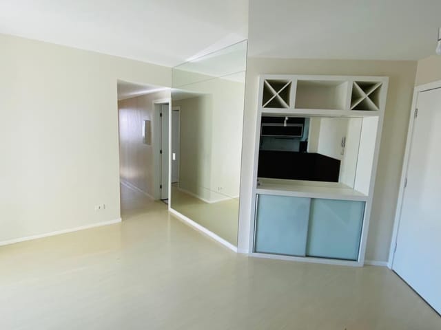 Apartamento com 119m² 3 quartos e 2 banheiros, à venda, no bairro Residencial do Lago em Londrina