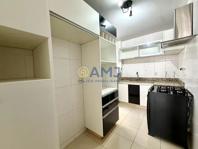 Apartamento 4 quartos e 3 banheiros, para alugar, no bairro Jardim Goiás em Goiânia