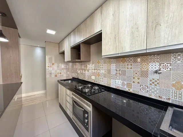 Apartamento com 77m² 2 quartos e 1 banheiro, para alugar, no bairro Parque Industrial em Maringá