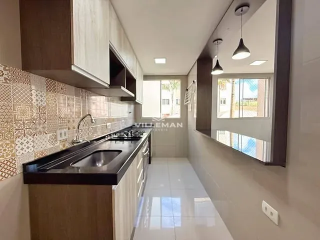 Apartamento com 77m² 2 quartos e 1 banheiro, para alugar, no bairro Parque Industrial em Maringá