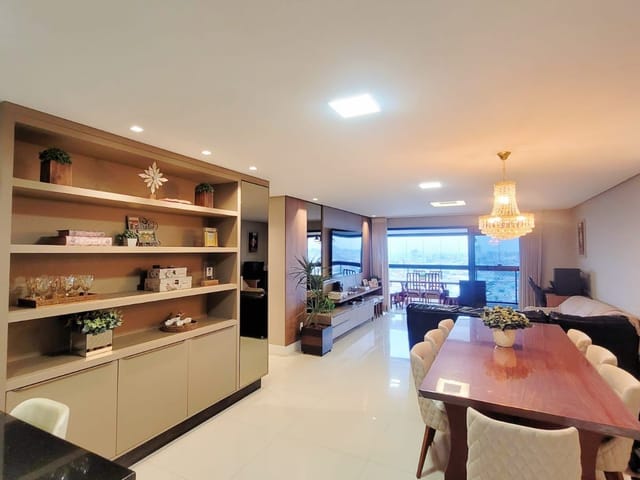 Apartamento com 236m² 3 quartos e 2 banheiros, à venda, no bairro Orfãs em Ponta Grossa