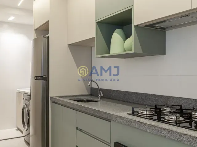 Apartamento 3 quartos e 3 banheiros, à venda, no bairro Setor Leste Universitário em Goiânia