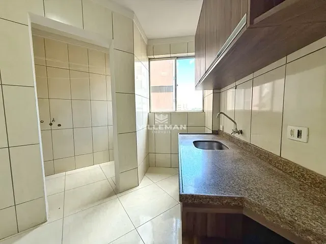 Apartamento 3 quartos e 1 banheiro, à venda, no bairro Jardim Alvorada em Maringá