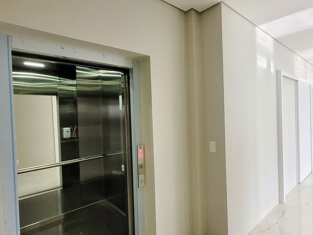 Apartamento com 516m² 4 quartos e 6 banheiros, à venda ou para alugar, no bairro Oficinas em Ponta Grossa