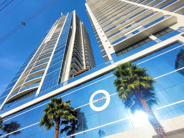 Apartamento com 516m² 4 quartos e 6 banheiros, à venda ou para alugar, no bairro Oficinas em Ponta Grossa