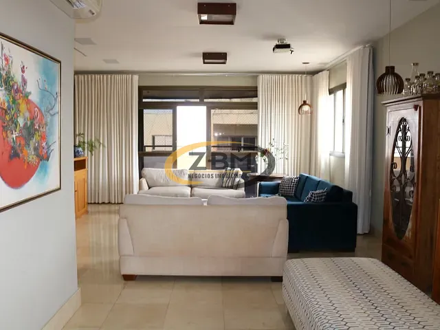 Apartamento com 761m² 6 quartos e 4 banheiros, à venda, no bairro Centro em Londrina