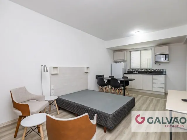 Apartamento 1 quarto e 1 banheiro, para alugar, no bairro Centro em Curitiba