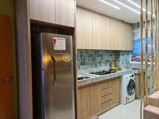 Apartamento 2 quartos e 2 banheiros, à venda, no bairro Vila Rosa em Goiânia