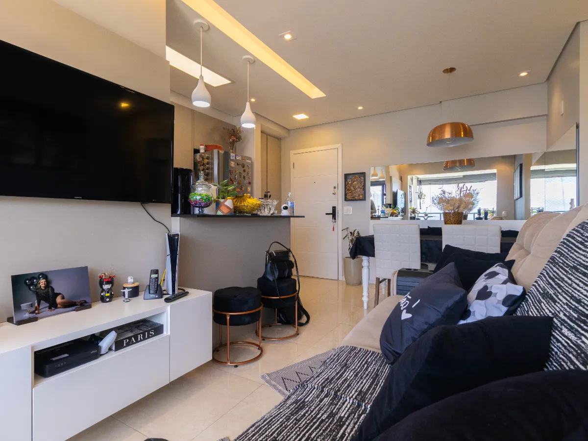 Apartamento para venda em Vila Yara com 2 quartos, sendo 1 suíte, 55m²