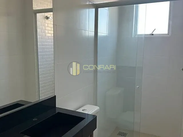 Apartamento com 140m² 3 quartos e 3 banheiros, à venda, no bairro Meia Praia em Itapema
