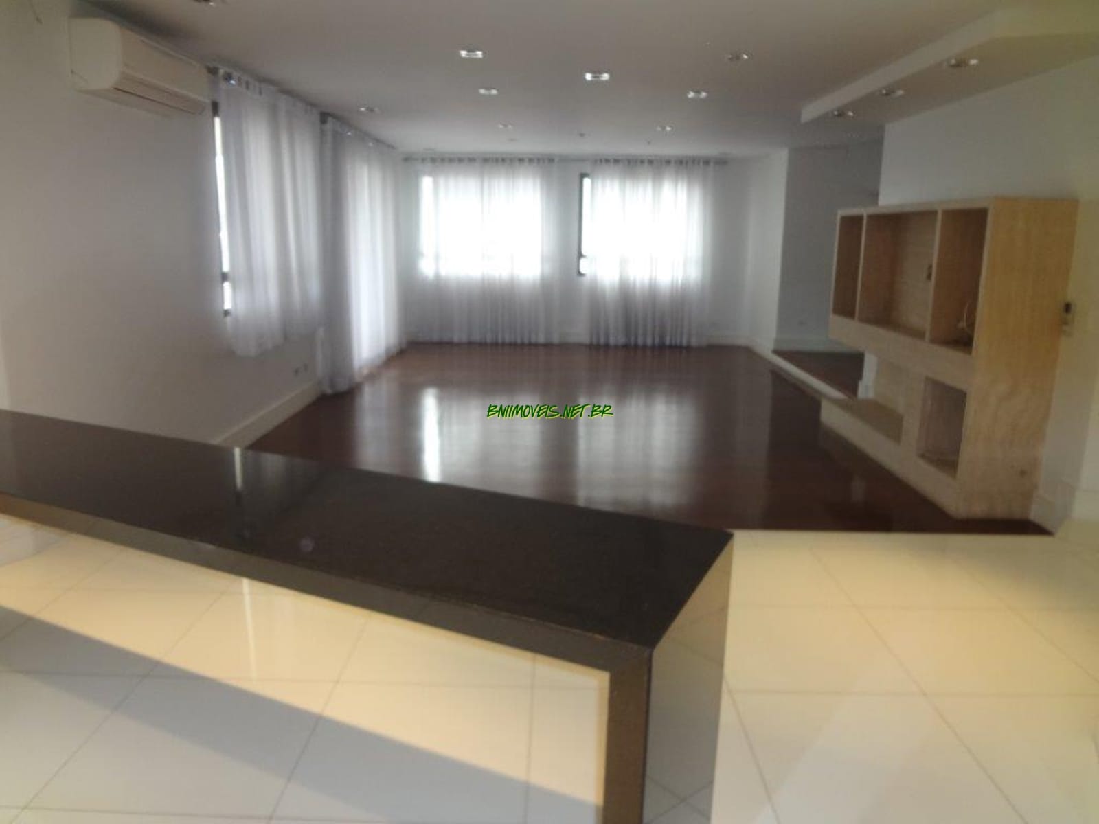 Apartamento, 3 quartos, 306 m² - Foto 1