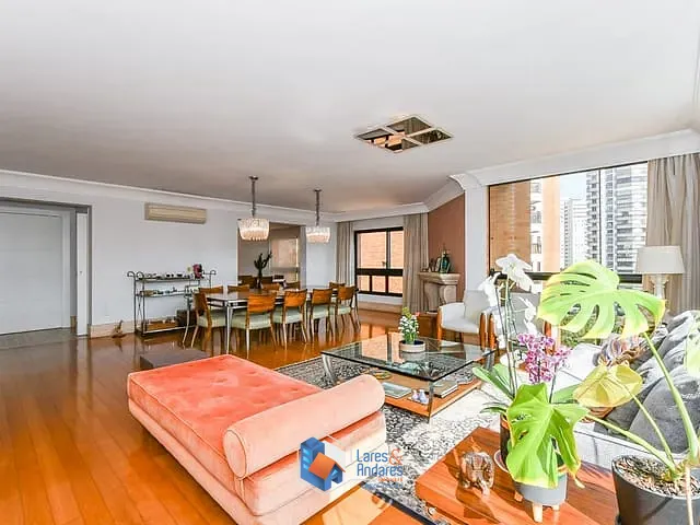 Apartamento com 247m² 3 quartos e 5 banheiros, à venda, no bairro Vila Suzana em São Paulo