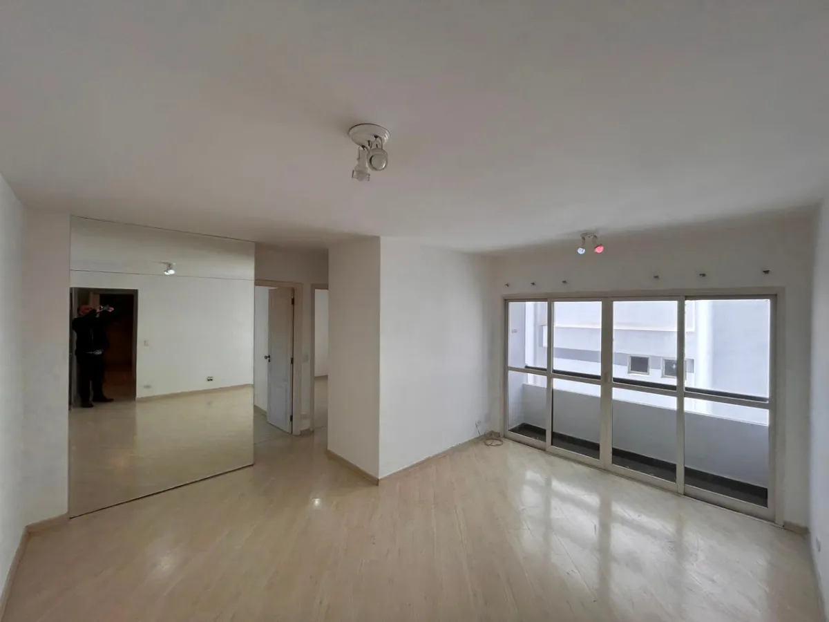 Apartamento para locação em Vila Nova Conceição com 2 quartos, 70m²
