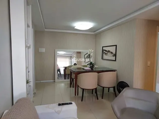 Apartamento com 110m² 3 quartos e 2 banheiros, à venda, no bairro Cavalhada em Porto Alegre