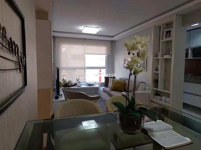 Apartamento com 110m² 3 quartos e 2 banheiros, à venda, no bairro Cavalhada em Porto Alegre
