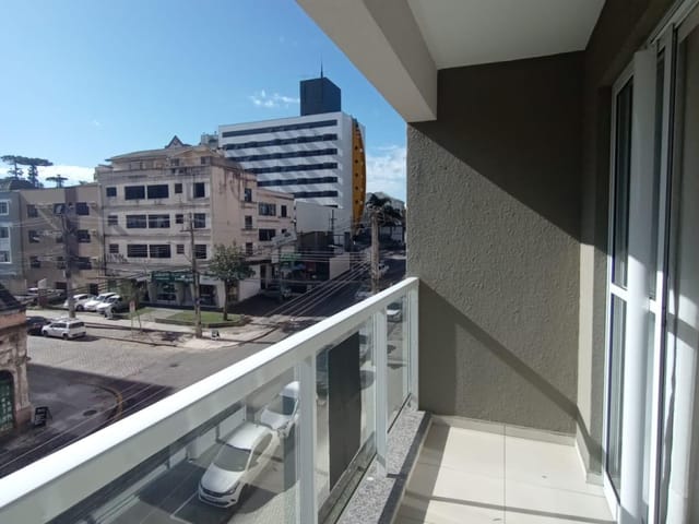 Apartamento 1 quarto e 1 banheiro, para alugar, no bairro Centro em Curitiba