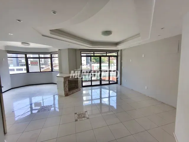 Apartamento com 264m² 3 quartos e 2 banheiros, para alugar, no bairro Centro em Concórdia