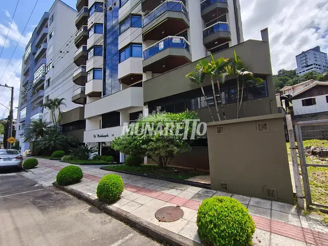 Apartamento com 264m² 3 quartos e 2 banheiros, para alugar, no bairro Centro em Concórdia