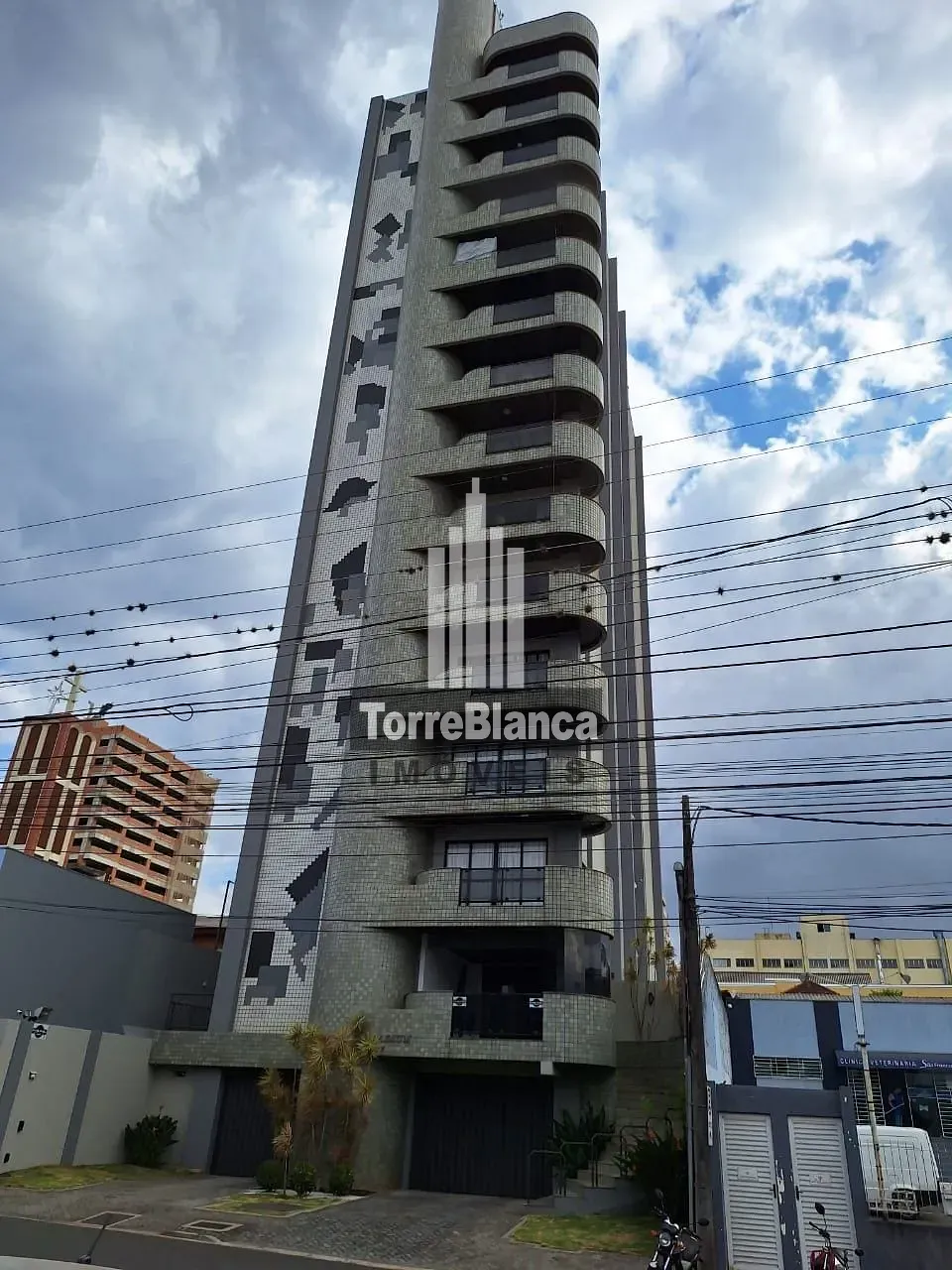 Apartamento, 3 quartos, 192 m² - Foto 1