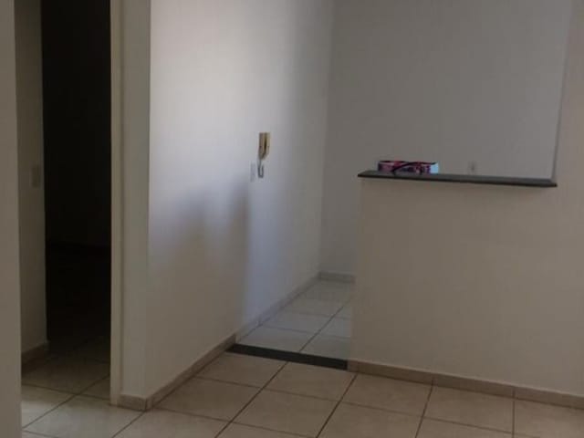 Foto do Apartamento - Apartamento com 2 dormitórios à venda, 48 m² por R$ 130.000,00 - Conjunto Pontal - Uberaba/MG | ZUCATO IMOBILIARIA LTDA