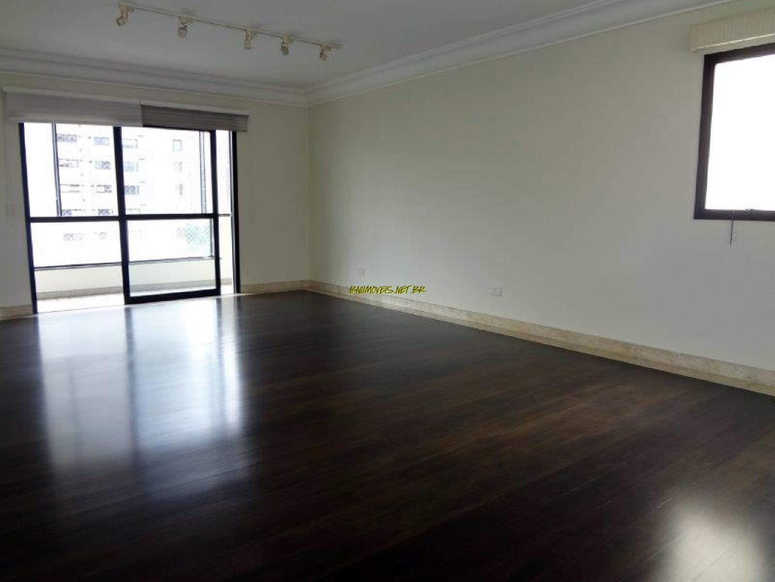 Apartamento à venda e aluguel com 3 quartos, 250m² - Foto 3