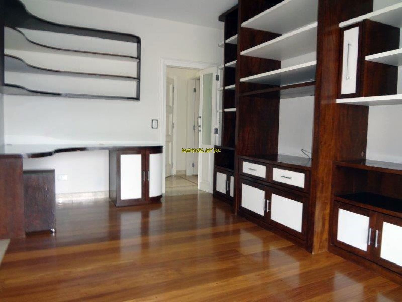 Apartamento à venda e aluguel com 3 quartos, 250m² - Foto 8