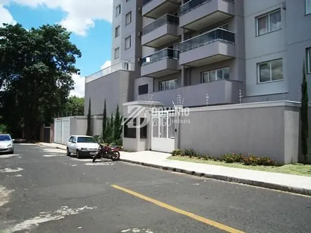 Apartamento 3 quartos e 4 banheiros, à venda ou para alugar, no bairro Mercês em Uberaba