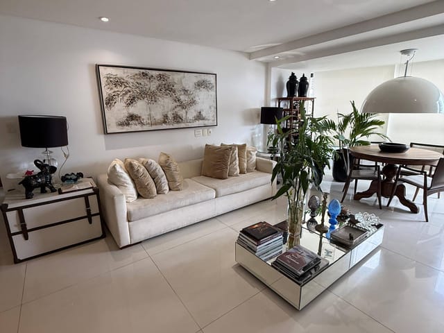 Apartamento com 130m² 2 quartos e 5 banheiros, à venda, no bairro Horto Florestal em Salvador