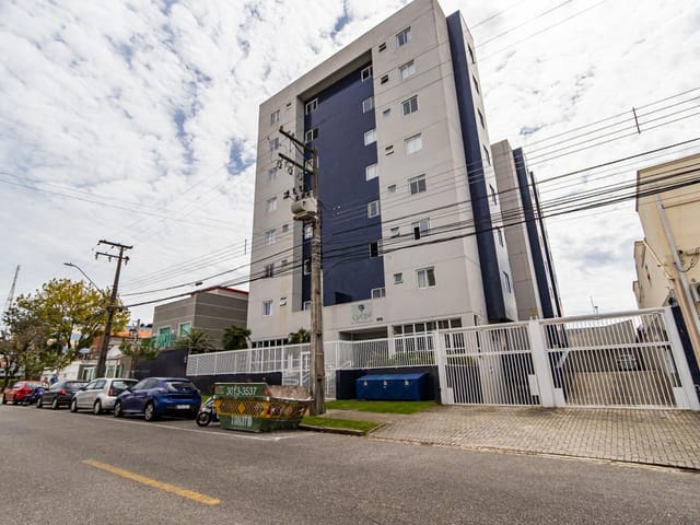 Apartamento 2 quartos e 1 banheiro, para alugar, no bairro Rebouças em Curitiba