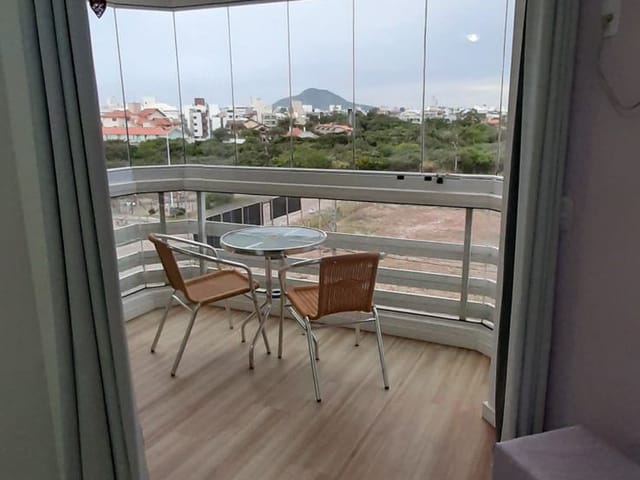 Apartamento 1 quarto e 1 banheiro, à venda, no bairro Ingleses do Rio Vermelho em Florianópolis