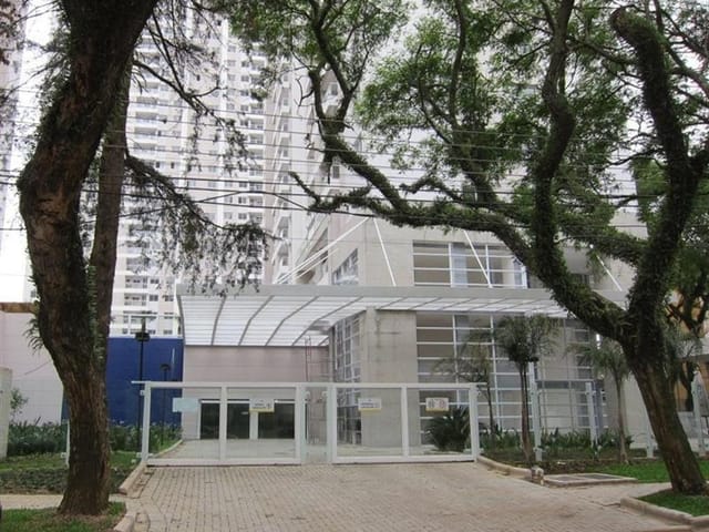 Apartamento 2 quartos e 2 banheiros, para alugar, no bairro Portão em Curitiba