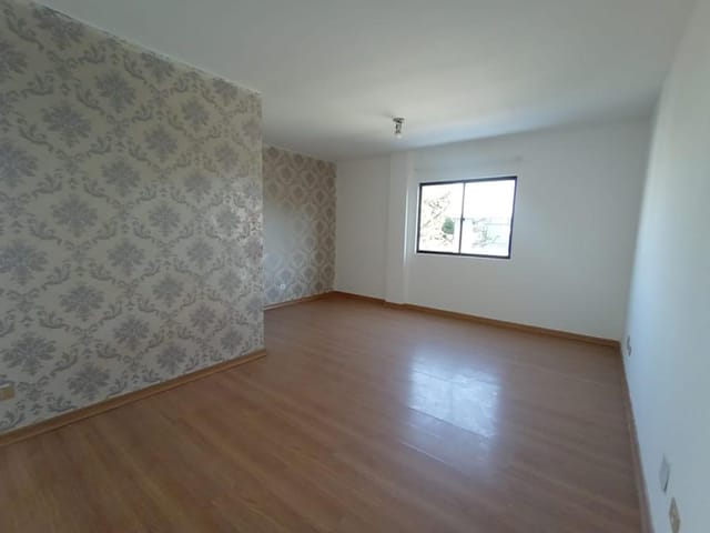 Apartamento 3 quartos e 2 banheiros, para alugar, no bairro Juvevê em Curitiba