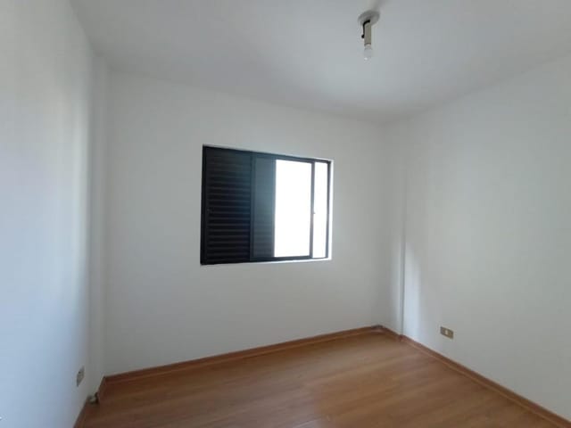 Apartamento 3 quartos e 2 banheiros, para alugar, no bairro Juvevê em Curitiba