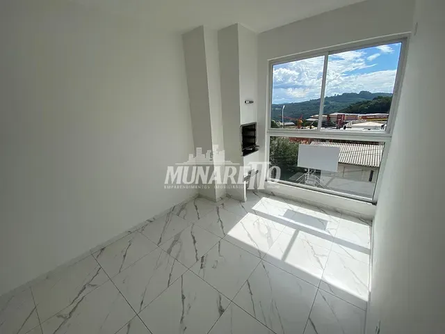 Apartamento 2 quartos e 1 banheiro, à venda, no bairro Vila Jacob Biezus em Concórdia