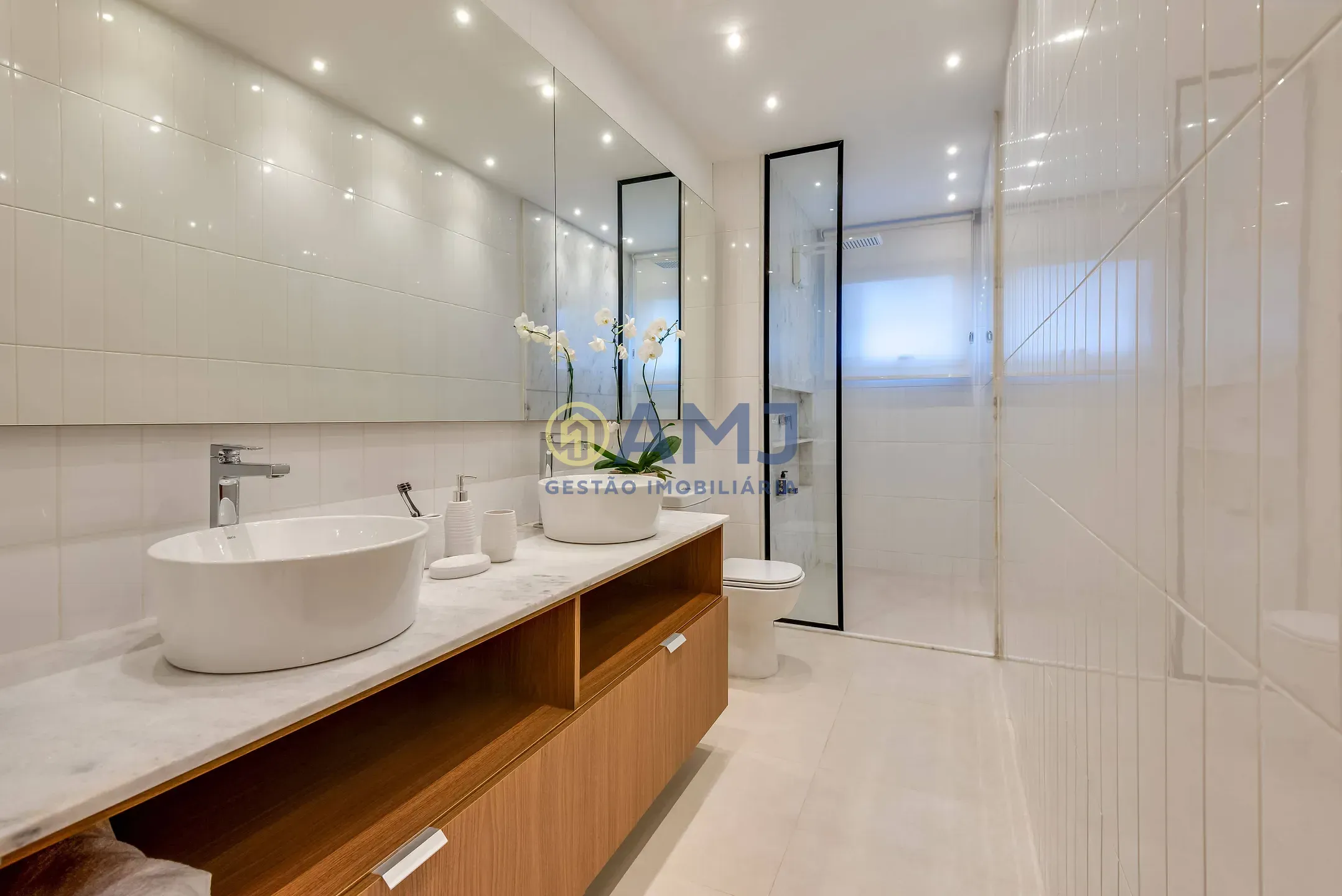 Apartamento, 3 quartos, 150 m² - Foto 2