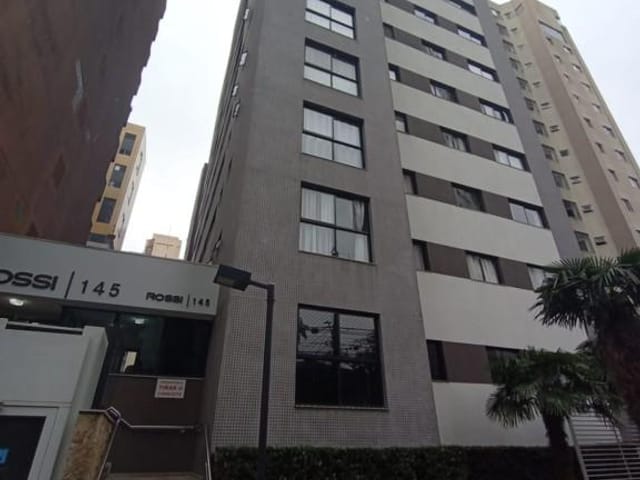 Apartamento 1 quarto e 1 banheiro, para alugar, no bairro Cristo Rei em Curitiba