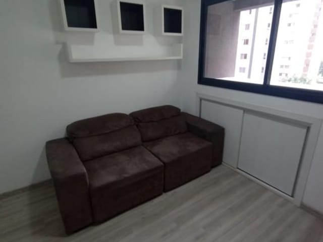 Apartamento 1 quarto e 1 banheiro, para alugar, no bairro Cristo Rei em Curitiba