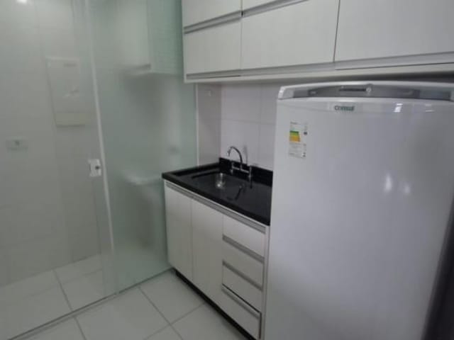 Apartamento 1 quarto e 1 banheiro, para alugar, no bairro Cristo Rei em Curitiba
