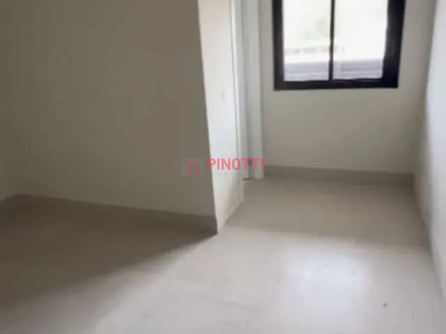 Apartamento 2 quartos e 1 banheiro, à venda, no bairro Jardim Hollywood em São Bernardo do Campo