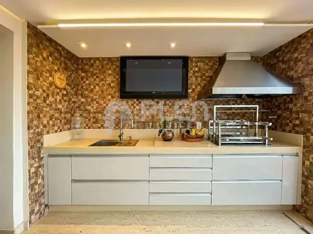 Apartamento 4 quartos e 5 banheiros, à venda, no bairro Santa Teresinha em São Paulo