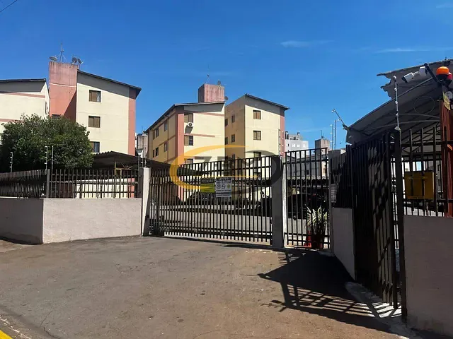 Apartamento com 77m² 2 quartos e 1 banheiro, à venda, no bairro Parque Jamaica em Londrina