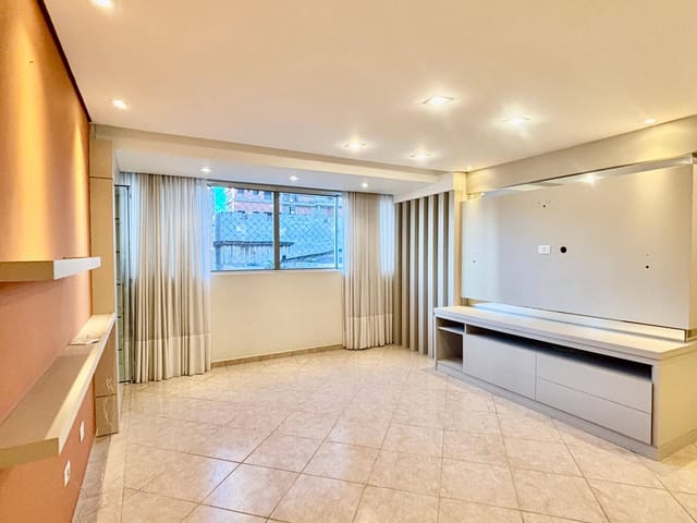 Apartamento com 127m² 3 quartos e 3 banheiros, à venda, no bairro Centro em Ponta Grossa