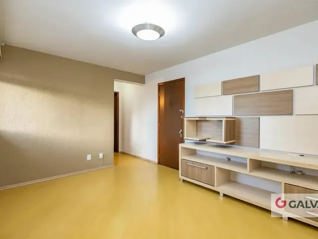 Apartamento 1 quarto e 1 banheiro, para alugar, no bairro Centro em Curitiba