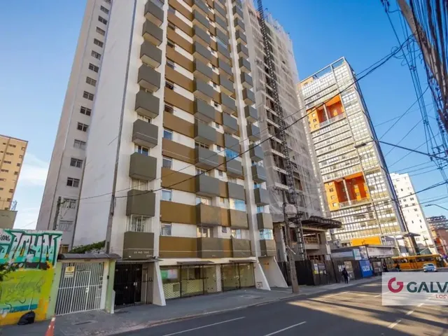 Apartamento 1 quarto e 1 banheiro, para alugar, no bairro Centro em Curitiba