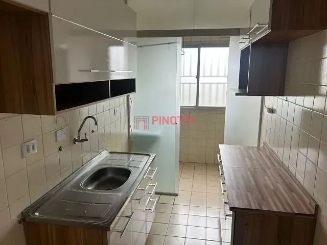 Apartamento 2 quartos e 1 banheiro, à venda, no bairro Parque das Nações em Santo André