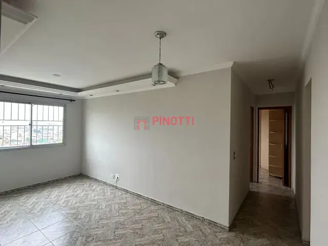 Apartamento 2 quartos e 1 banheiro, à venda, no bairro Parque das Nações em Santo André