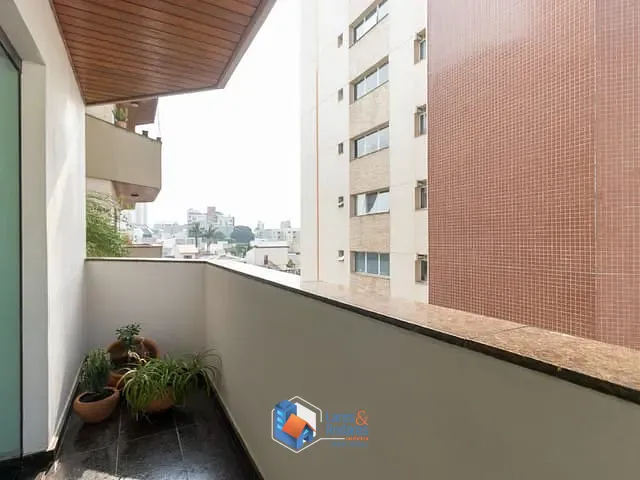 Apartamento com 142m² 4 quartos e 3 banheiros, à venda, no bairro Vila Bastos em Santo André
