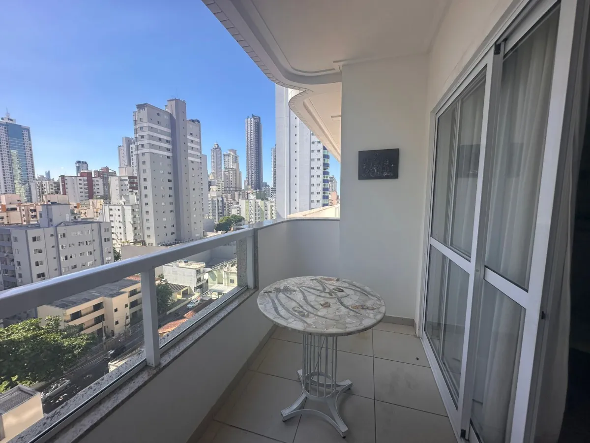Apartamento para venda em Centro com 3 quartos, sendo 1 suíte, 121m²