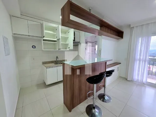 Apartamento 2 quartos e 2 banheiros, para alugar, no bairro Jardim Torres São José em Jundiaí