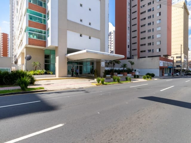 Apartamento 1 quarto e 2 banheiros, para alugar, no bairro CENTRO em Curitiba